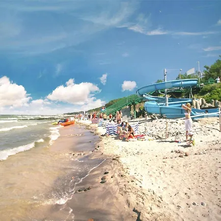 Comfortable With A Fireplace And Terrace, Ferienhaus *