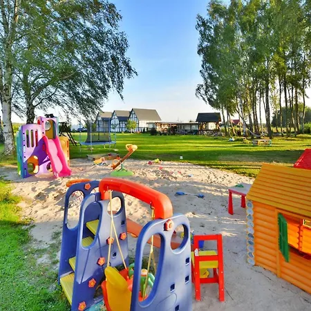 度假居 Comfortable With A Fireplace And Terrace, Jarosławiec